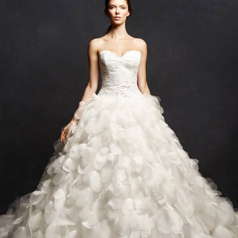 مجموعة إيزابيل آرمسترونغ لفساتين زفاف 2016