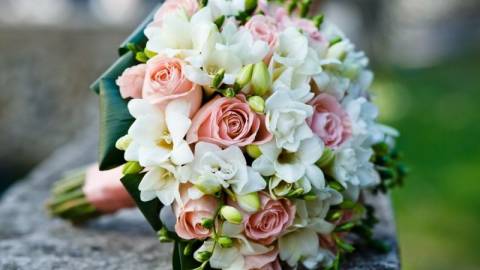 مسكة عروس 2016 باللون الأبيض والزهري 